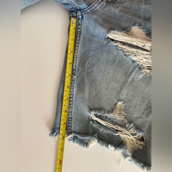 We The Free | NWOT Caroline Bermuda Distressed Denim Shorts - Picture 11 of 11